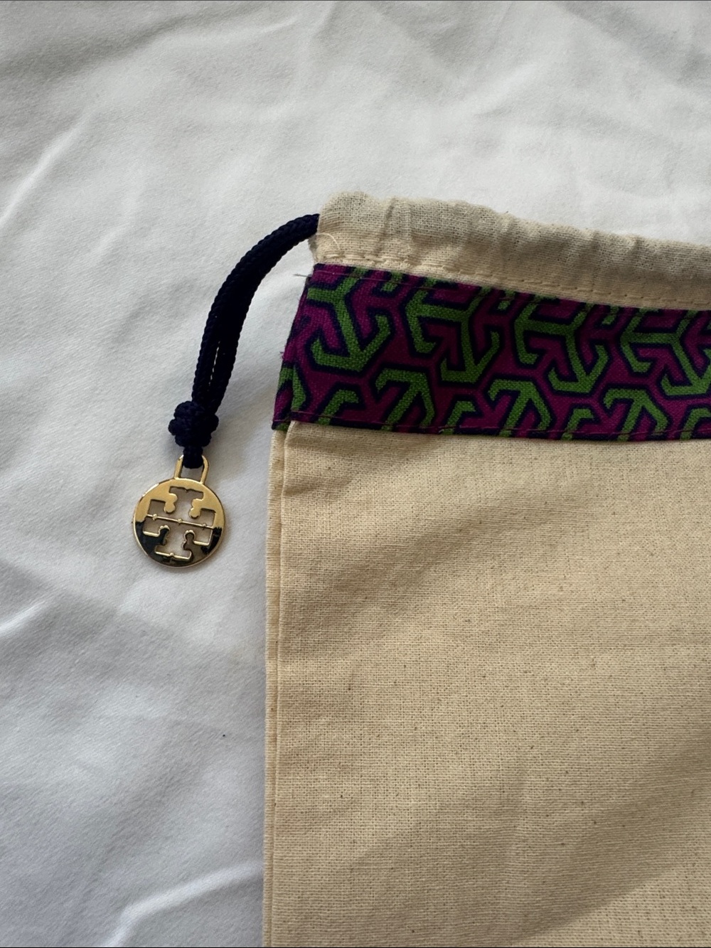 Drawstring dust bag - Picture 2 of 3